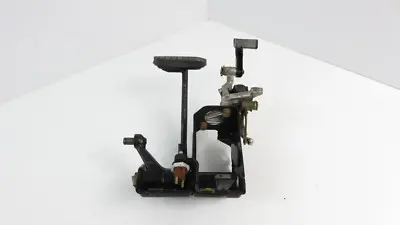 Porsche 911 964 C2 Pedal  Bremse  Pedalerie Tiptronic 96442306504