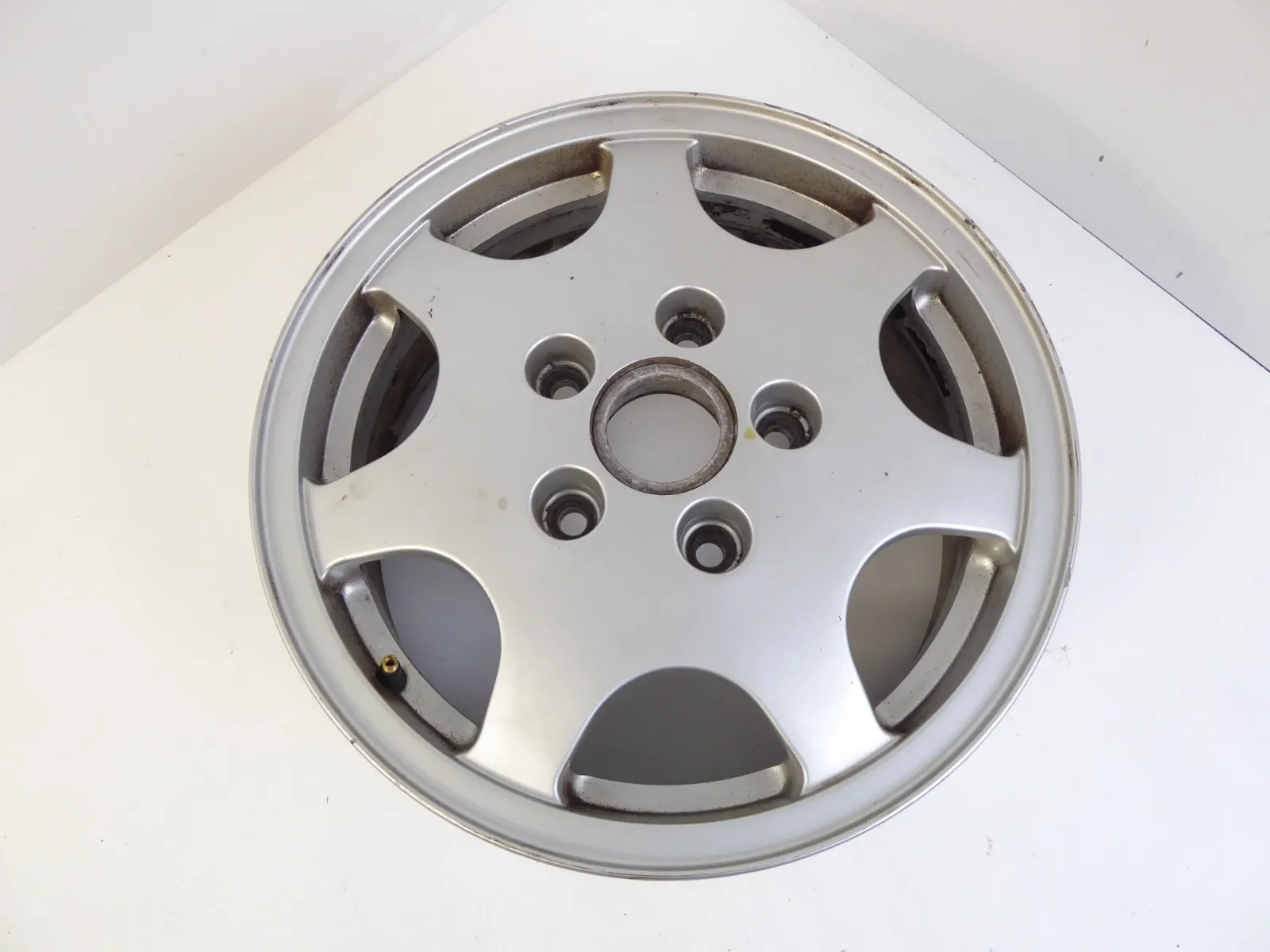 Porsche 911 964 924/944 6J x16 ET 52,3 96436211201 Alufelge Felgen