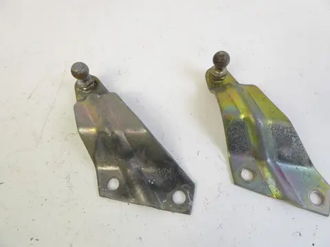 PORSCHE 911 Vergaser Brücke 90110884300 Lagerhebel