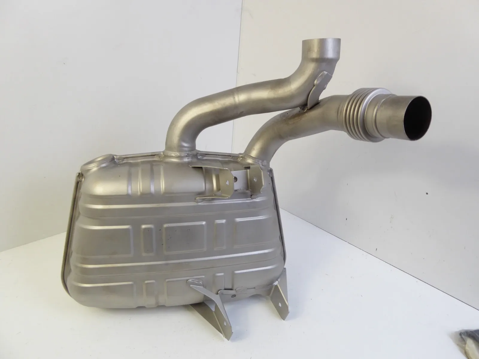 Porsche 911 997 MK1 Hauptschalldämpfer Gillet Auspuff Rechts 99711132104