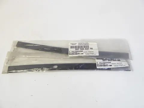 NEU Porsche 911 997  Halte-/Führungsschiene, unten 99750583790