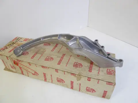 Porsche 924 Getriebe Auspuff Halterung NEU NOS 477253243