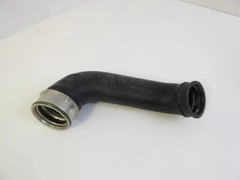 Porsche 911 996 Ladeluftschlauch rechts unten 99611063075 NEU ORIGINAL