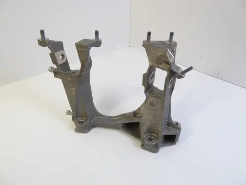 Porsche Boxster 986 Achsträger hinten rechts  98633115208