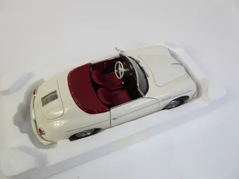 1:18 DICKIE SCHUCO  Porsche drivers s selection 356 A Speedster WAP02101019
