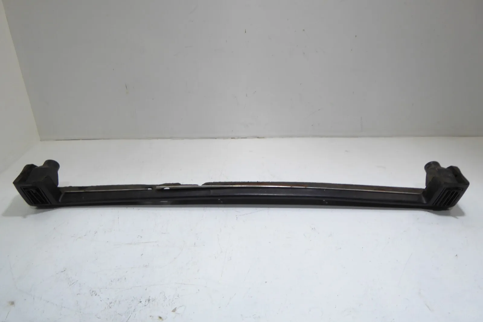 Porsche 914 914/6 Gebrauchte Knieschutzleiste Unterteil Armaturenbrett
