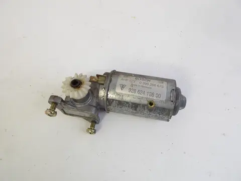 Porsche  911  SC 993 964 928   Motor   Sitzverstellung  92862413600  0390206675
