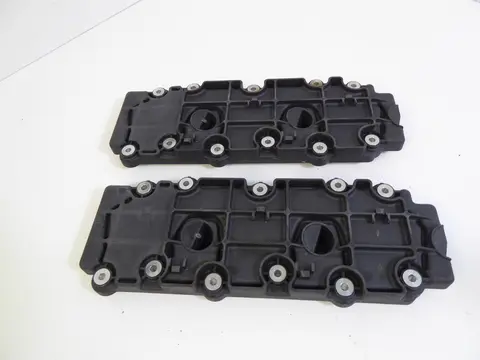 NEU PORSCHE 911 993 Turbo Ventildeckel UNTEN 99310511750