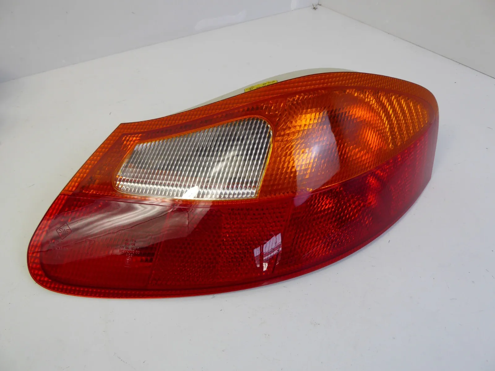 NEU Porsche Boxster 986 Rückleuchte Heckleuchte Rücklicht Rechts 98663141403