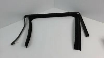 Porsche Cayenne 958 Türdichtung 95853143202- 7P0839431