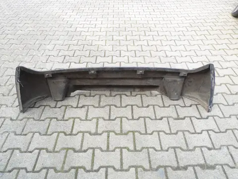 Ferrari 365 GT4 2 ´2 Frontstoßstangen Lippe Unterteil Bugschürze