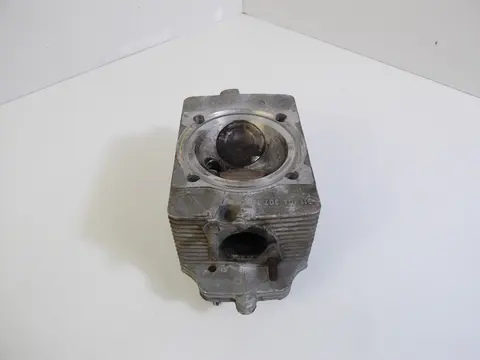 Porsche 911 2.2S 2.4S- 2.7RS   Zylinderkopf 9111043071R Von  06.1972