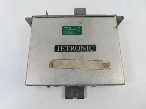 PORSCHE 911 930 TURBO STEUERGERÄT JETRONIC MOTOR 93061710300 BOSCH 0280800064