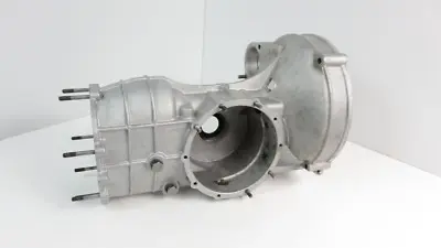 Porsche 911-912  Getriebe - Getriebegehäuse  90130110102 Getriebeglocke von 1965