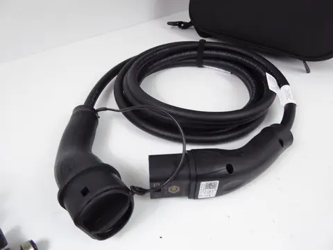Porsche 911 Cayenne Panamera  VW Audi Neu Ladekabel 9J1971675AE