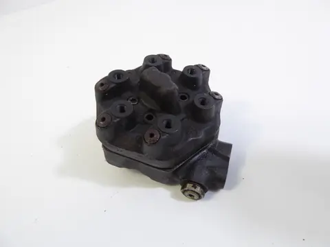 Porsche 911 G Modell 2.7- 3.0 SC Mengenteiler Bosch