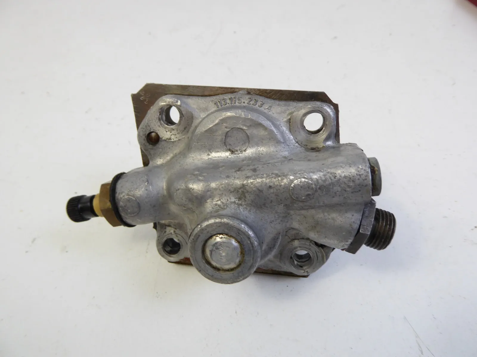 VW Ölpumpe 113115233A Doppelölpumpe für Halbautomatik