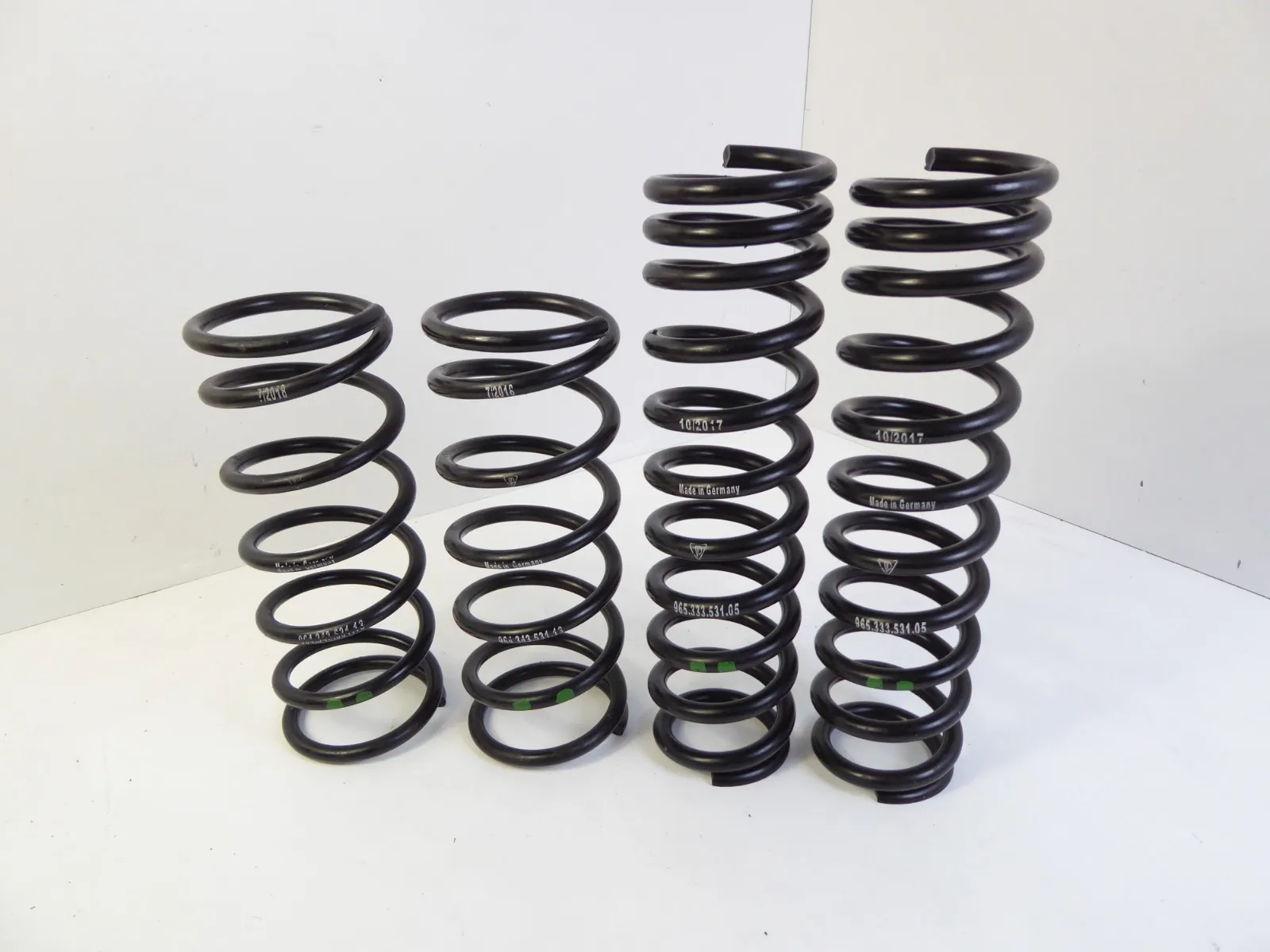 Porsche 964-965 Turbo Federbein Schraubenfeder 96533353105 96434253113