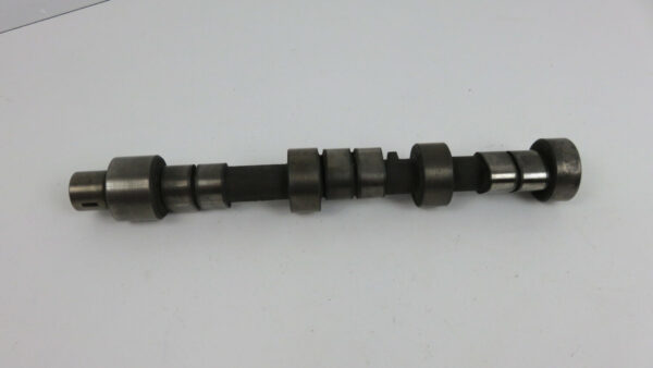 Porsche 911 3.0 G SC und 3.2  Modell Top   Nockenwelle im Motor  9301051489R