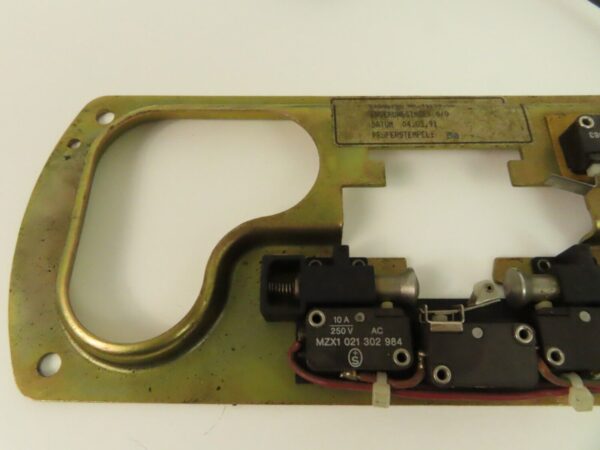 Porsche 911 964  Getriebe Tiptronic-Gangwahlschalter  96461302304 Platte – Bild 5