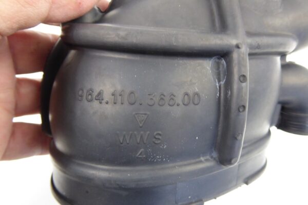 Porsche  911 964 Lufthutzeneinlass Stutzen 96411036600 – Bild 5