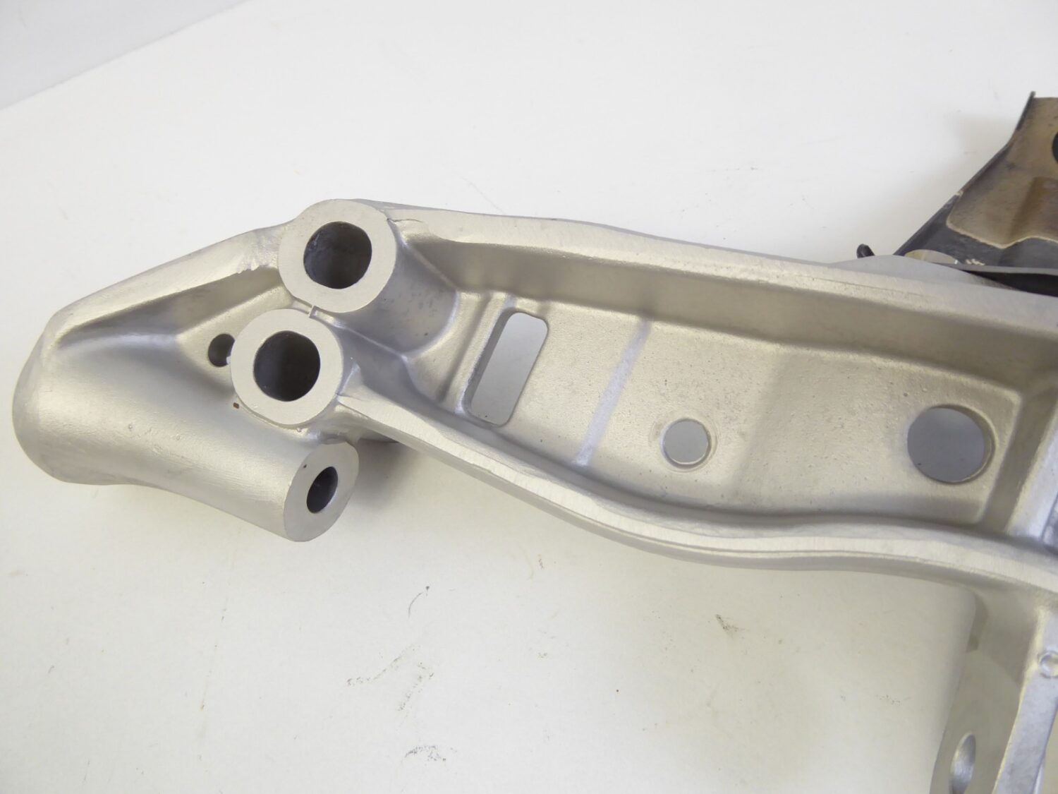 Porsche 911 964 Rechts Längsträger Vorderachse 96434111220 – Bild 12