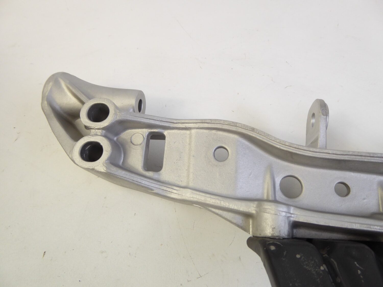 Porsche 911 964 Rechts Längsträger Vorderachse 96434111220 – Bild 5