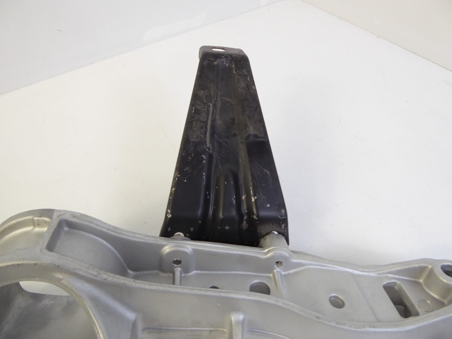 Porsche 911 964 Rechts Längsträger Vorderachse 96434111220 – Bild 7