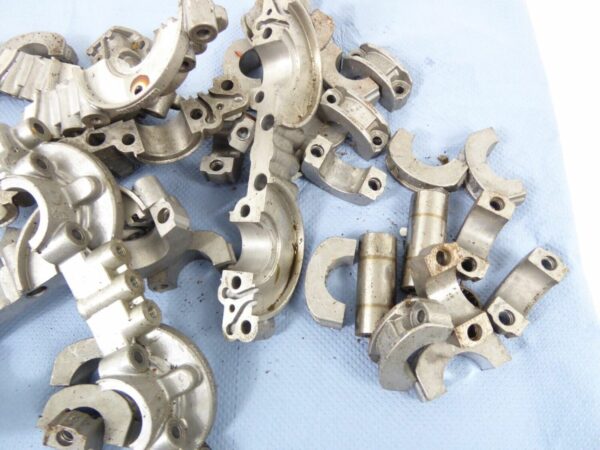 Porsche 911 996 Lagerdeckel Nockenwelle Konvolut 9961055125R 9961055111R – Bild 3