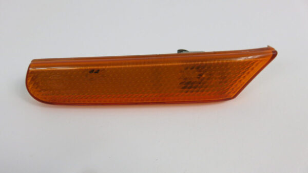 Porsche  911 996  Seite Blinker  Links   am Kotflügel - 99663104301 – Bild 6