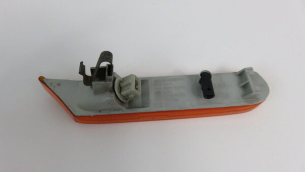 Porsche  911 996  Seite Blinker  Links   am Kotflügel - 99663104301 – Bild 8