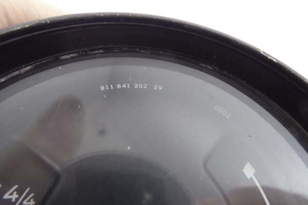 Porsche 911 G Modell Tank und Öl Uhr Instrument VDO Original 91164120229 – Bild 5