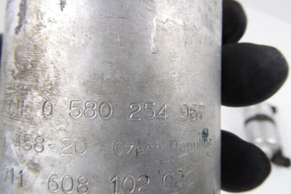 Porsche 911 Kraftstoff Druckregler Kraftstoffleitung Benzinpumpe 0438170031 – Bild 7