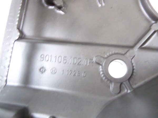 Porsche 911 Magnesium Kettenkasten Rechts – Bild 13