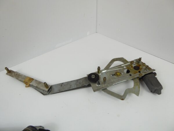 Porsche 911 SC - 964- - 993 Fensterheber  Kreuzarm Links   91154200346