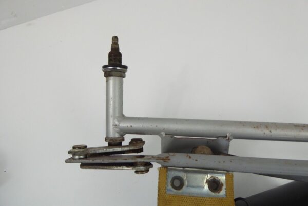 Porsche 911 Scheibenwischer Motor Vorne F Modelle 91162810100 – Bild 3