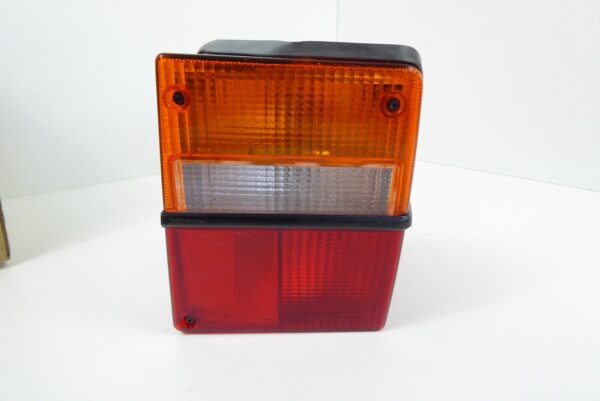 Saab 900 Rücklicht Rechts NOS NEU   9122821