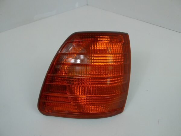 NEU NOS Mercedes Benz S W116 1976 Vorne Links Blinker Licht 1305233001 – Bild 4