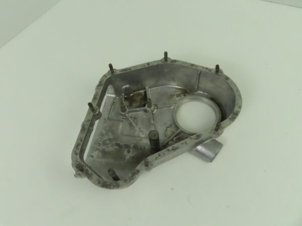 PORSCHE 911 Kettenkasten SWB rechts  901105102 von 1965 am Motor