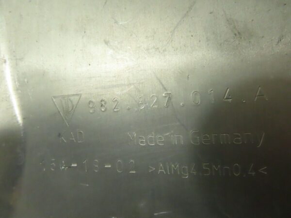 PORSCHE Cayman 718  982827014 Deckel Schottwand Motorraum – Bild 8