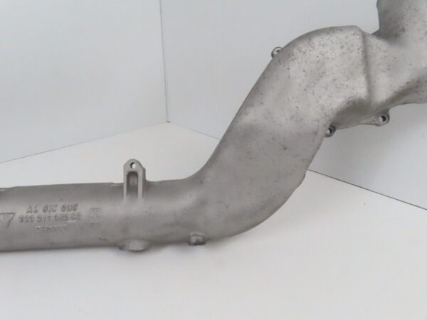 Porsche  911 993 Turbo Heizungskanal  9932113605R am Motor – Bild 4