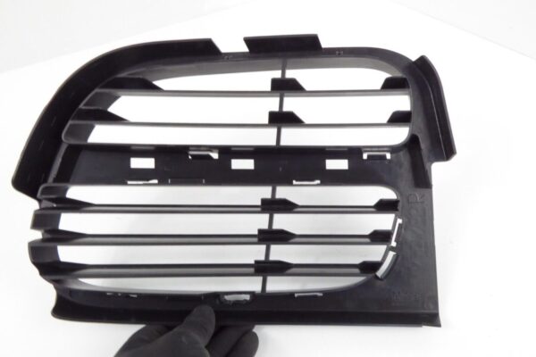 Porsche Cayenne 955  Ziergitter Stoßstange Vorn Rechts 7L5807682 – Bild 4