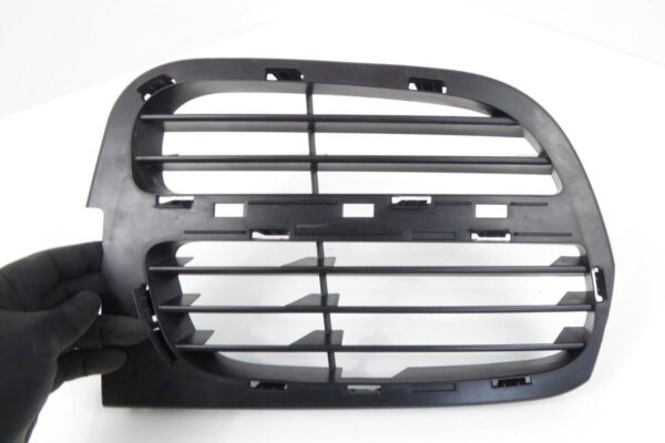 Porsche Cayenne 955  Ziergitter Stoßstange Vorn Rechts 7L5807682