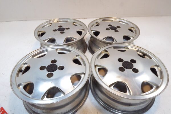 VW Alu Felge Le Castellet 6,5J 15 H2 ET35  357601025G
