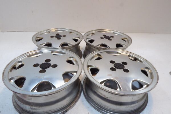 VW Alu Felge Le Castellet 6,5J 15 H2 ET35  357601025G – Bild 8