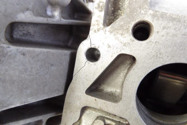 Nr 3 Porsche 944 Nockenwellenblock Nockenwelle 9441052506R – Bild 7