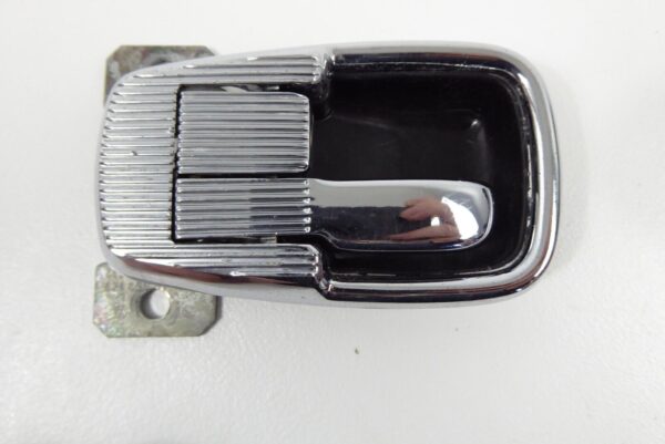 PORSCHE 914 914/6 Türgriff innen Chrom Türöffner 411337097 – Bild 4