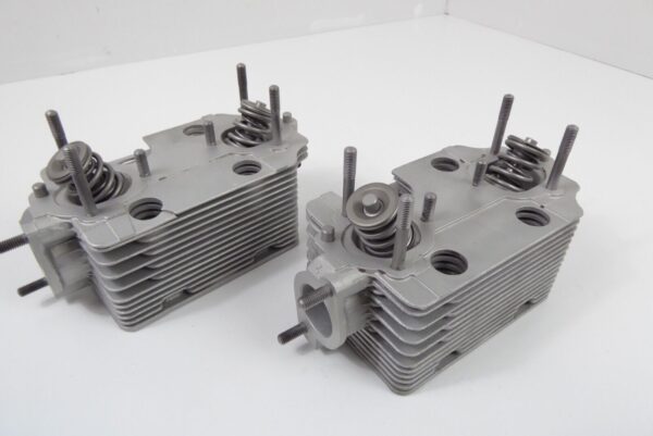Porsche 911 2.0S Zylinderköpfe Zylinderkopf von 11.1967 9011043050R – Bild 8