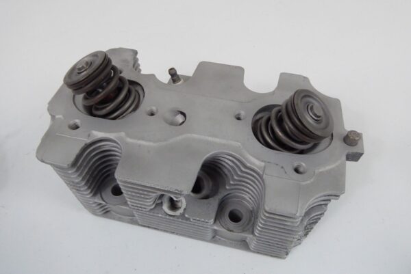 Porsche 911 993 9931042956R Zylinderkopf zum Überholen