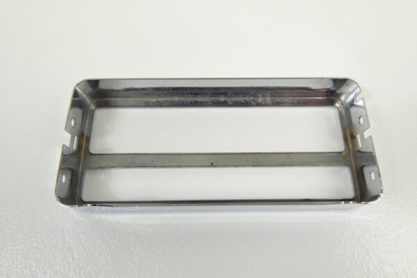 Porsche 911 F Blaupunkt Frankfurt Radio  Chromsteckrahmen NEU – Bild 6